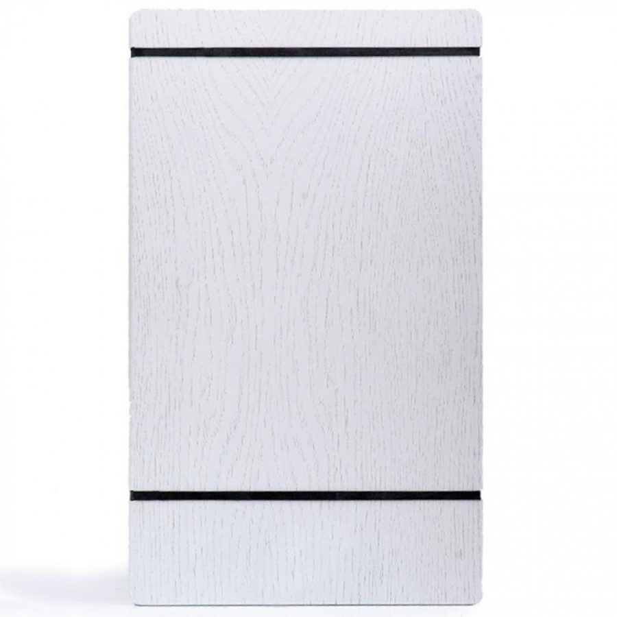 A4 wooden menu holder with elastic bands for securing a paper menu